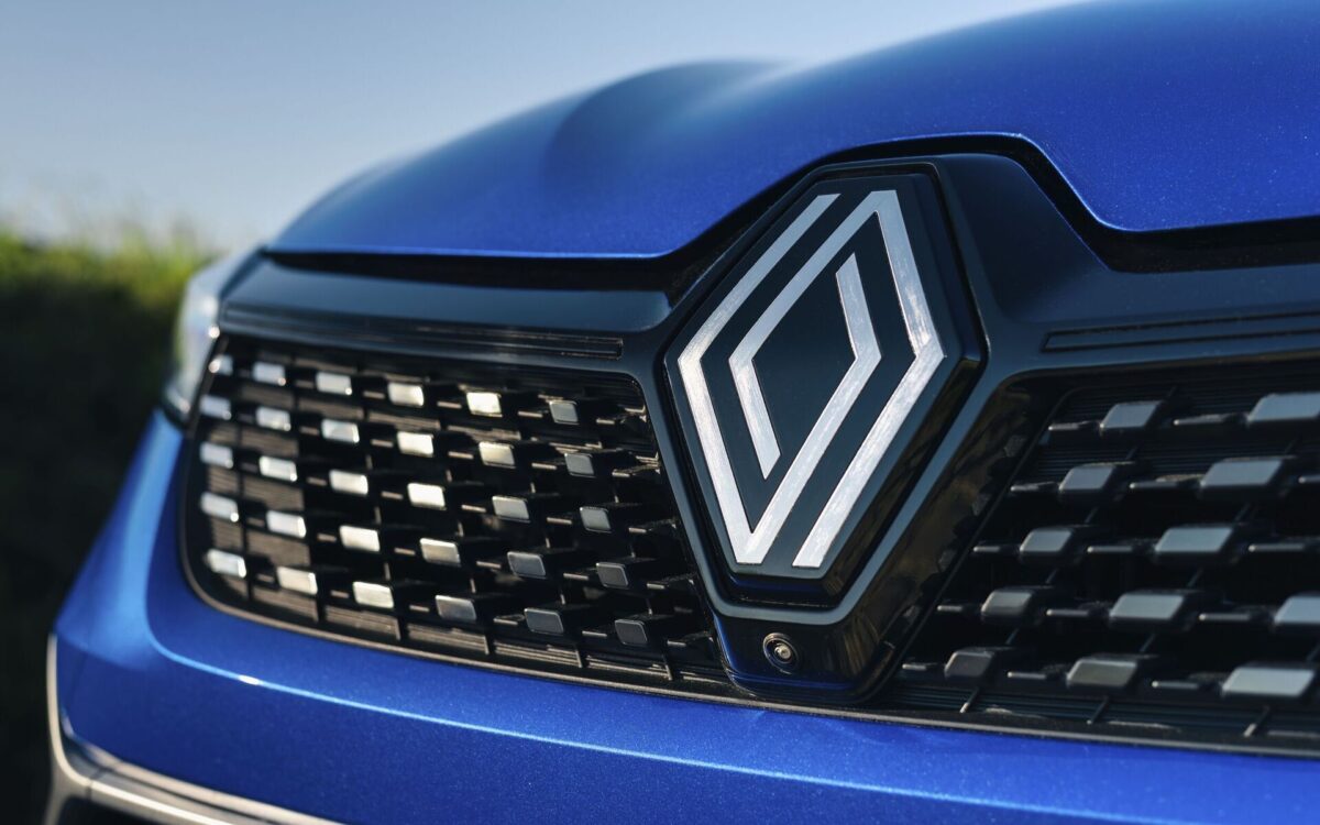 Renault: Τέλος εποχής στη συνεργασία με την ΤΕΟΡΕΝ ΜΟΤΟΡΣ