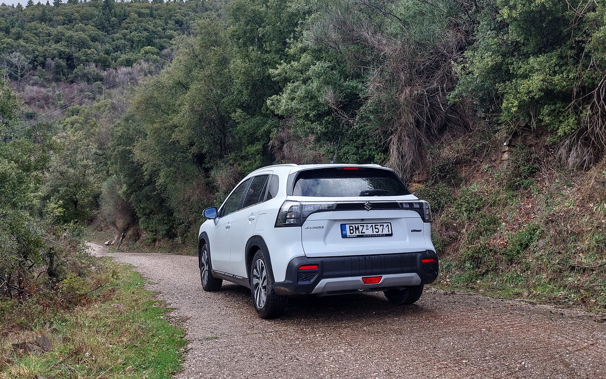 Suzuki-S-CROSS-1.4T-Hybrid-48V-2WD-Auto-TEST-2026 (11)