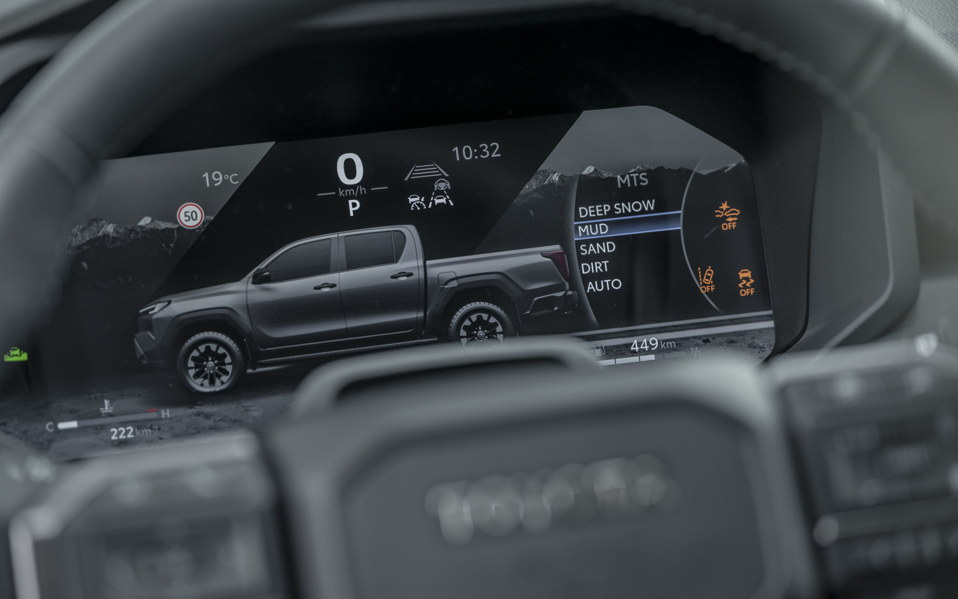 Toyota-Hilux-2026-11