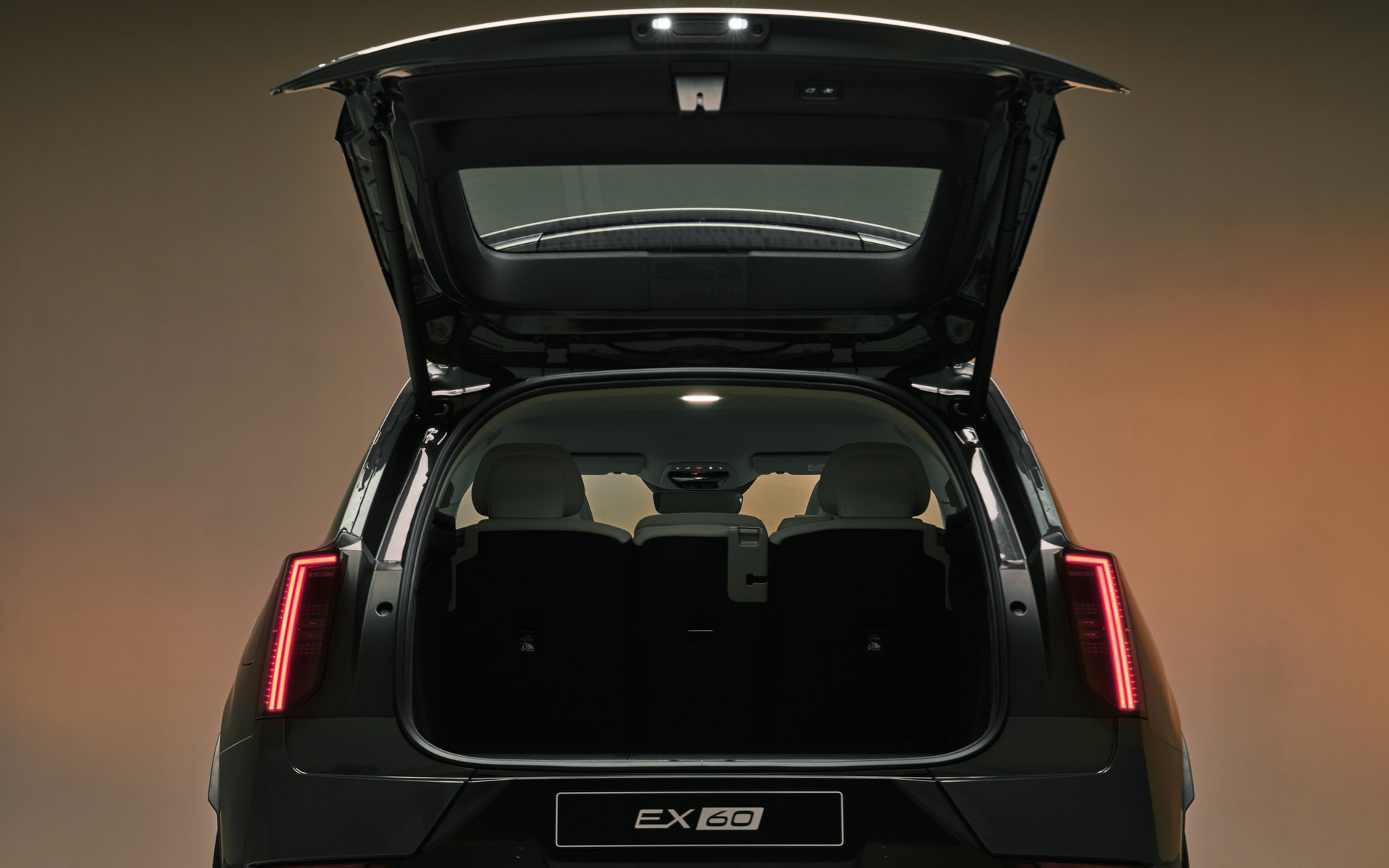 Volvo-EX60-7