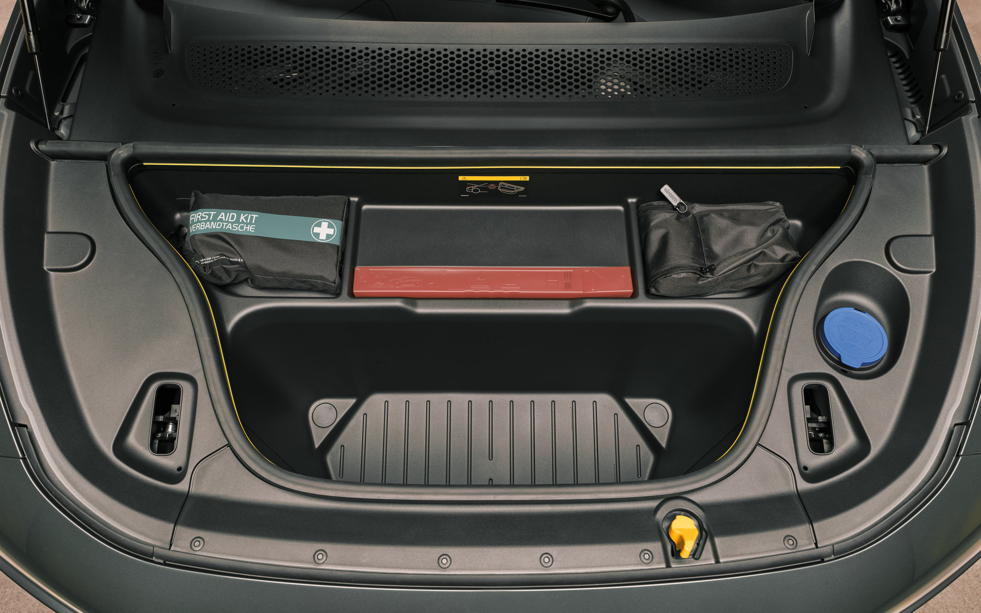 Volvo-EX60-8