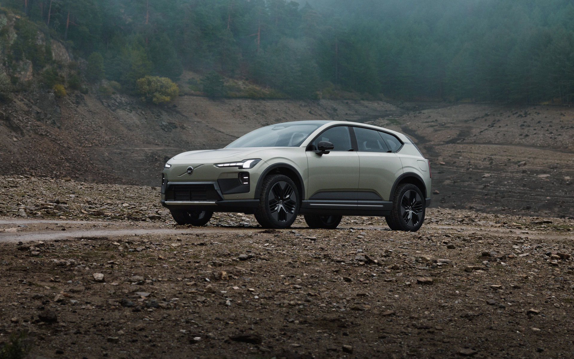 Volvo-EX60-Cross-Country-1
