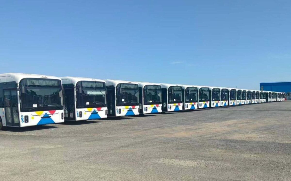 Νέα 18μετρα ηλεκτρικά λεωφορεία: Άρχισε το ταξίδι τους από την Κίνα στη Θεσσαλονίκη (video)