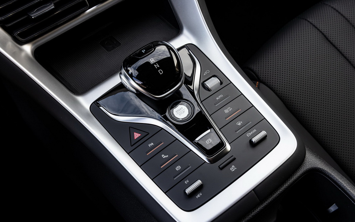 BYD-SEALION-5-DM-i-PHEV-Test-Drive-2026-OnlyAuto (11)