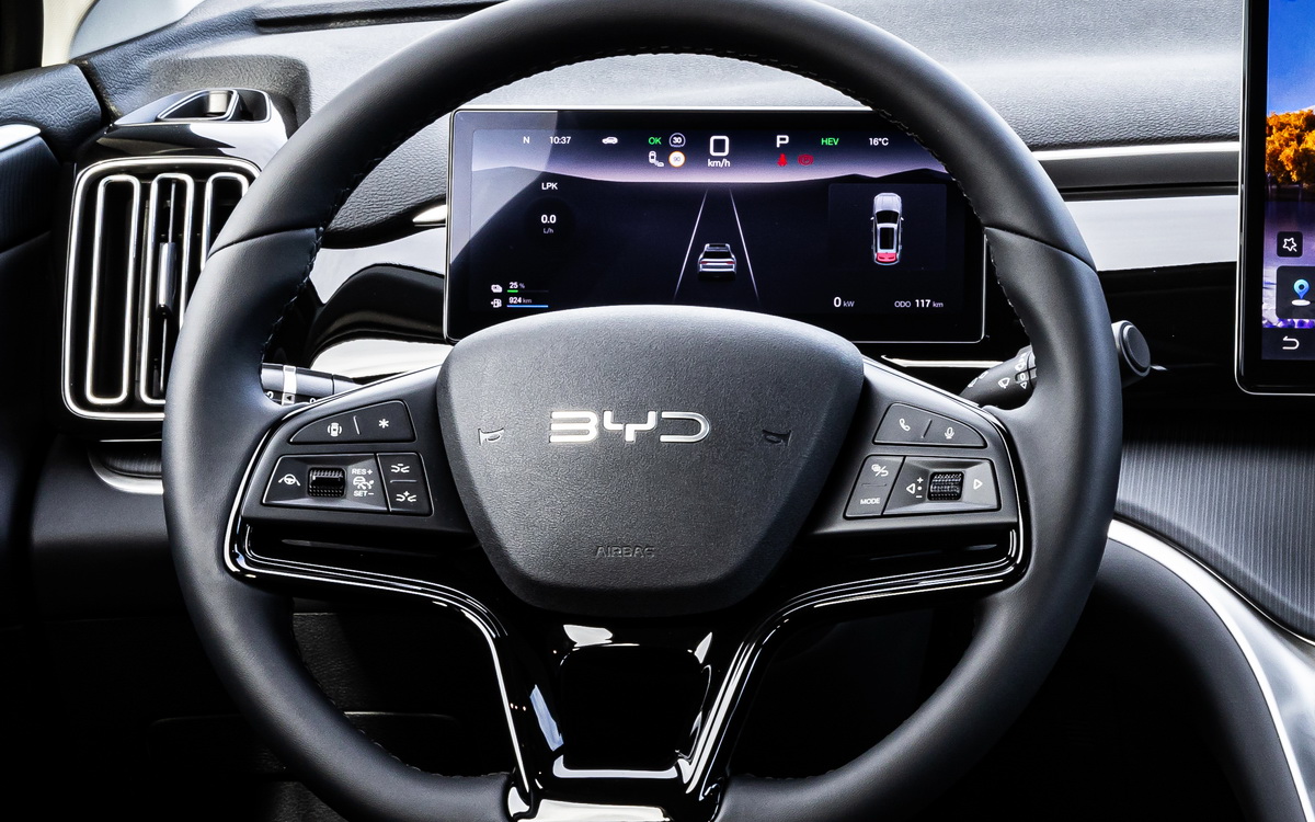 BYD-SEALION-5-DM-i-PHEV-Test-Drive-2026-OnlyAuto (21)
