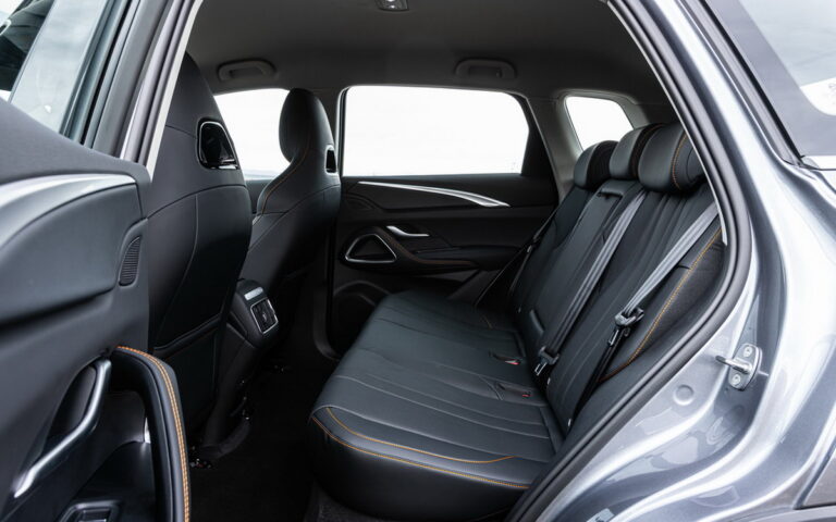 BYD-SEALION-5-DM-i-PHEV-Test-Drive-2026-OnlyAuto (6)