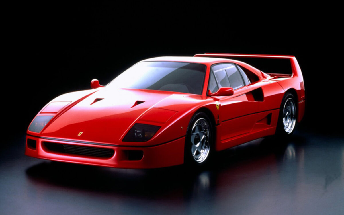 Ferrari F40: «Δεσποινίς» ετών 39 και το απόλυτο αναλογικό supercar