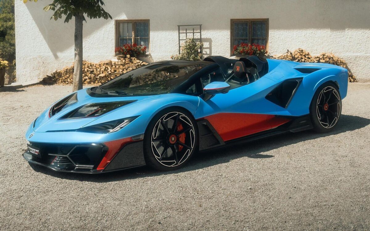 Η νέα συλλεκτική Lamborghini Fenomeno Roadster έκανε ντεμπούτο στη Γερμανία