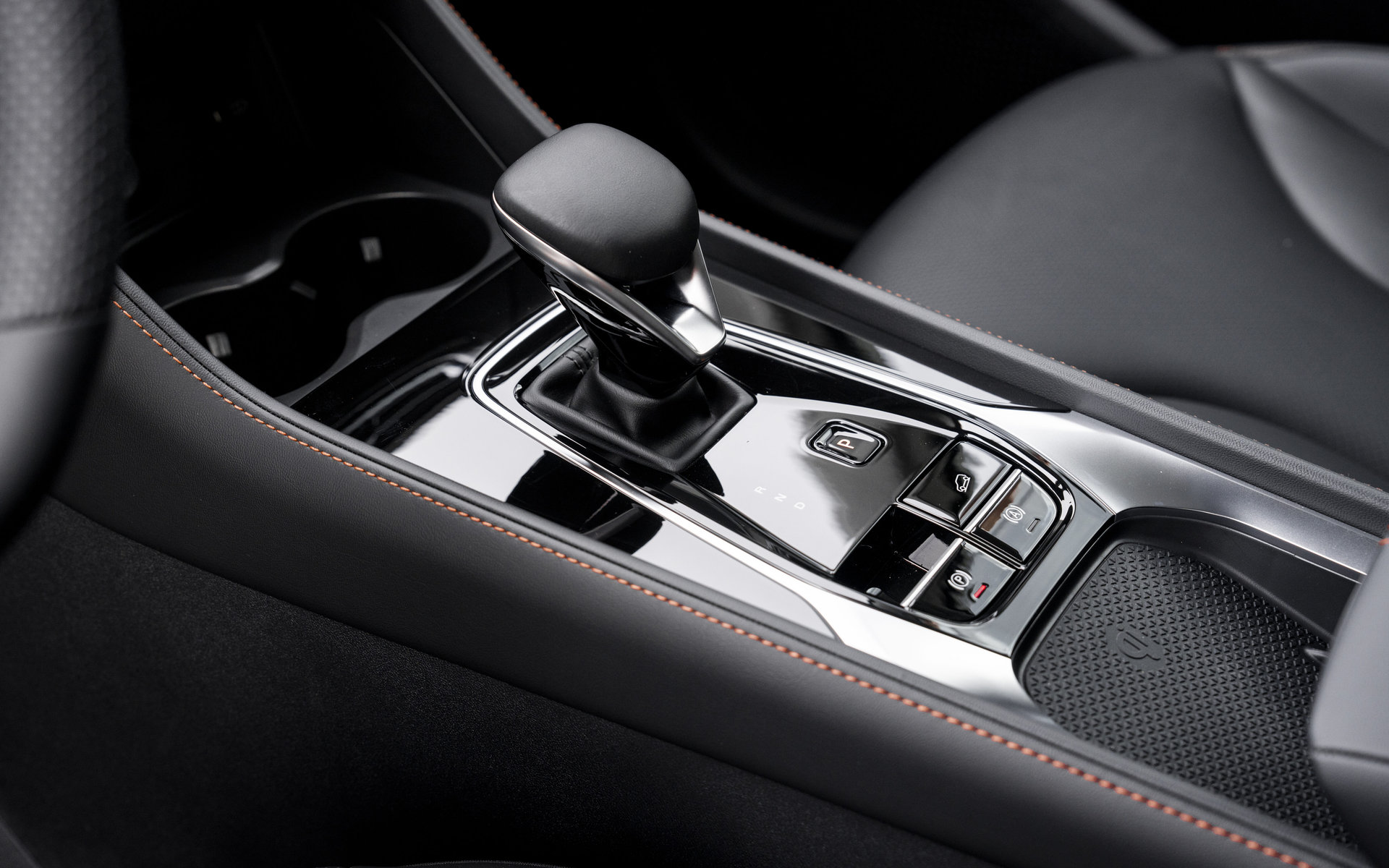 MG ZS Hybrid+ Luxury