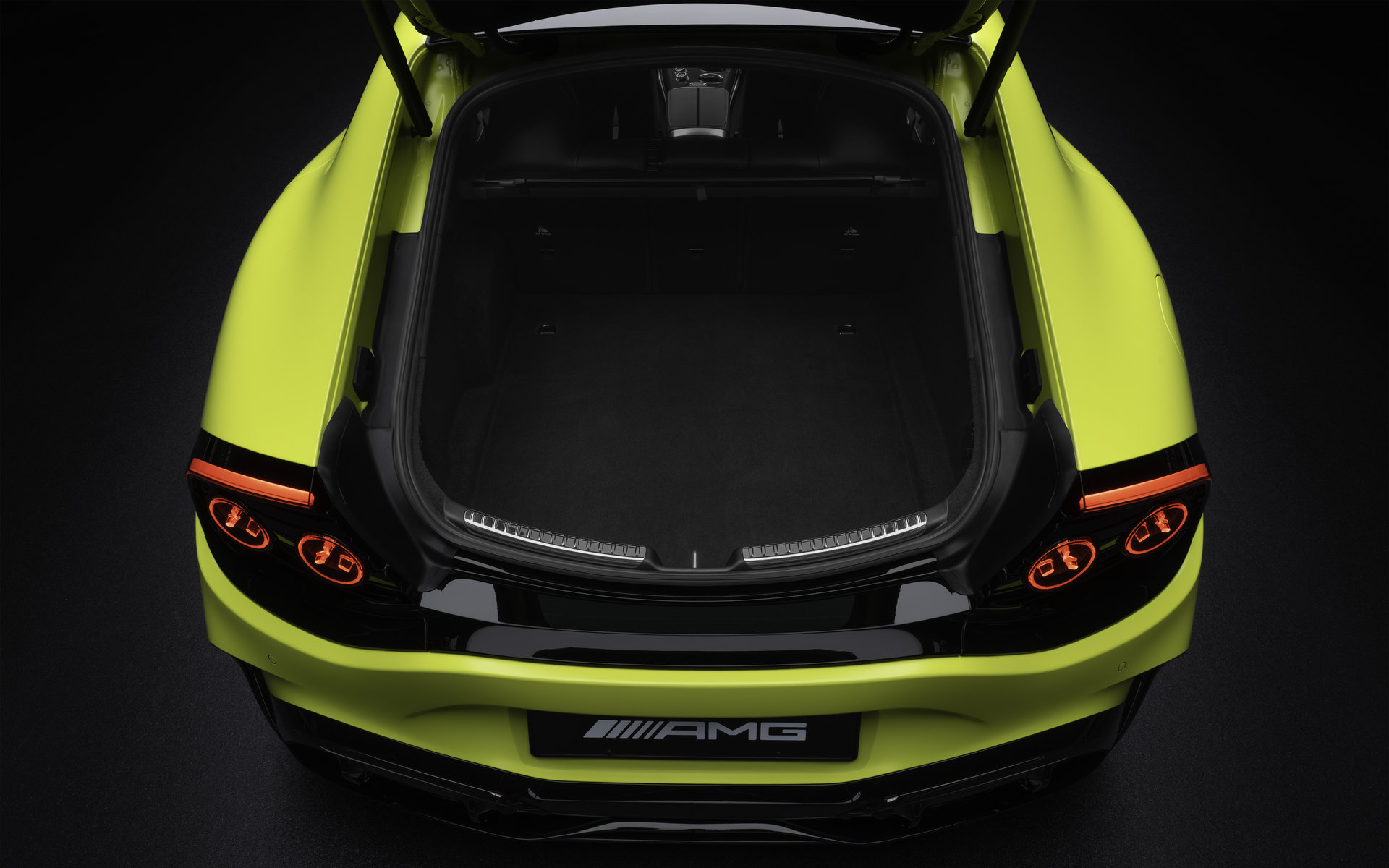 Das neue Mercedes-AMG GT 4-Türer Coupé: Revolutionäre Performance. Maximale Intensität.
The new Mercedes-AMG GT 4-Door Coupé: Revolutionary performance. Maximum intensity.