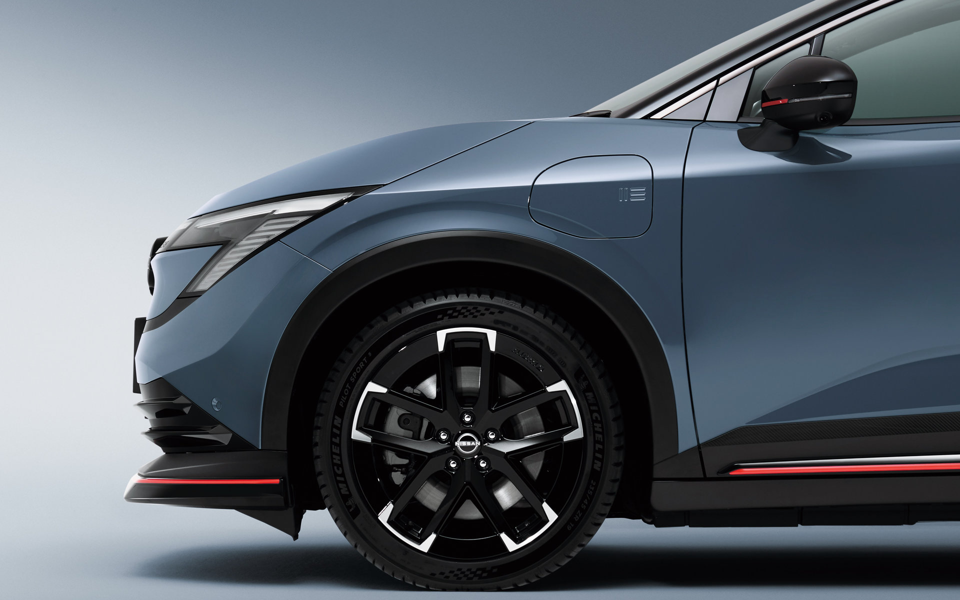 Nissan-NISMO-Leaf-5