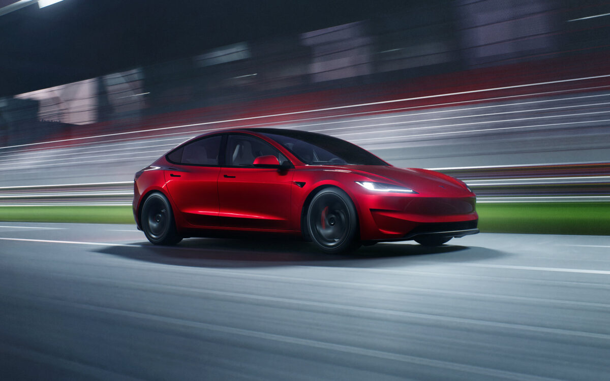 Η Tesla παρουσιάζει στην ευρωπαϊκή της γκάμα τον ψηφιακό βοηθό Grok