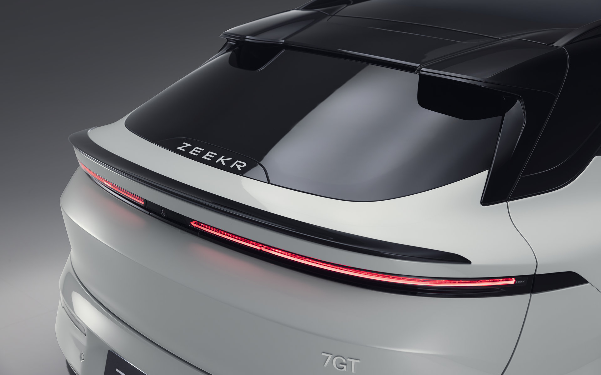 Zeekr-7GT-7