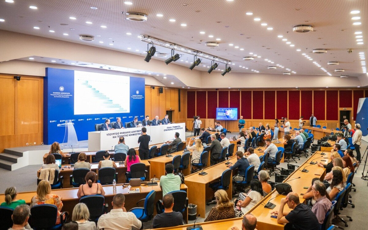 Οδική ασφάλεια: Κάμερες AI, νέες παρεμβάσεις και μείωση 32% στα θανατηφόρα τροχαία (video)