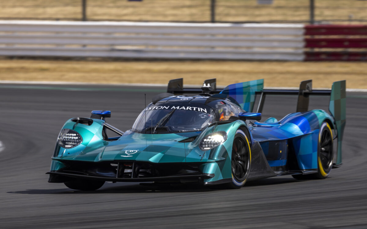 Η Aston Martin Valkyrie πάτησε Silverstone και ετοιμάζεται για το WEC του 2027