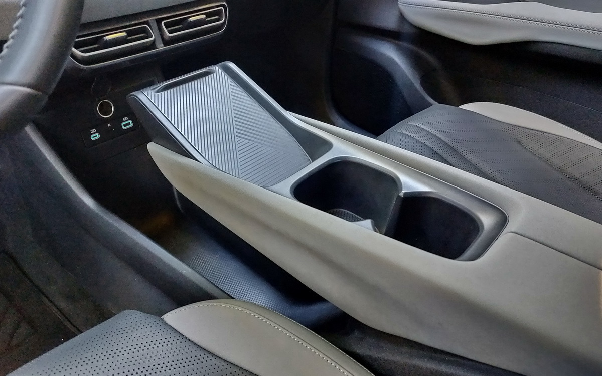 BYD-Dolphin-Surf-Boost-Test-Drive-OnlyAuto-2026-08 (12)