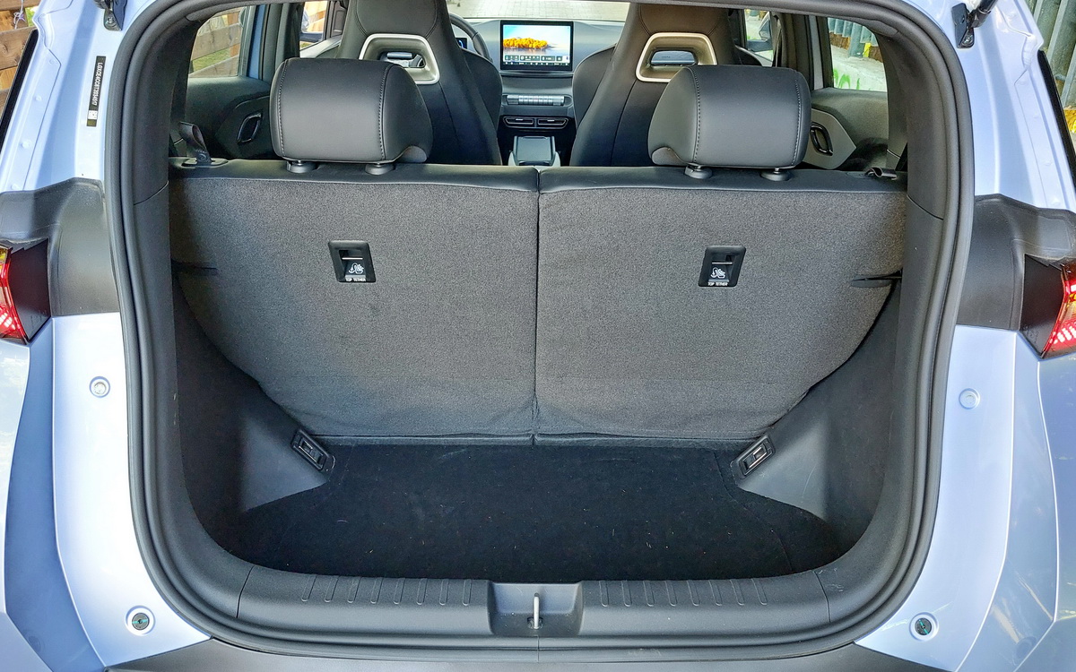 BYD-Dolphin-Surf-Boost-Test-Drive-OnlyAuto-2026-08 (16)