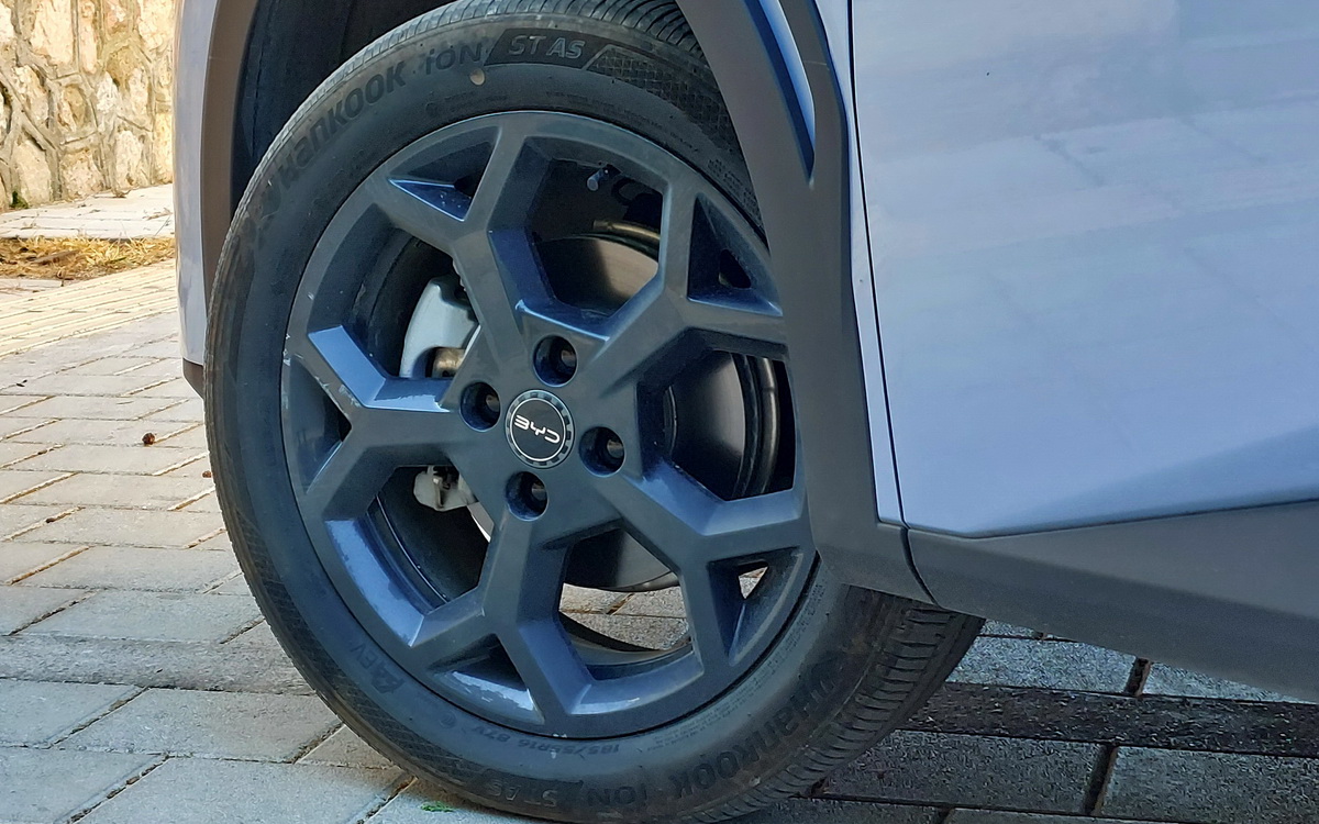 BYD-Dolphin-Surf-Boost-Test-Drive-OnlyAuto-2026-08 (32)
