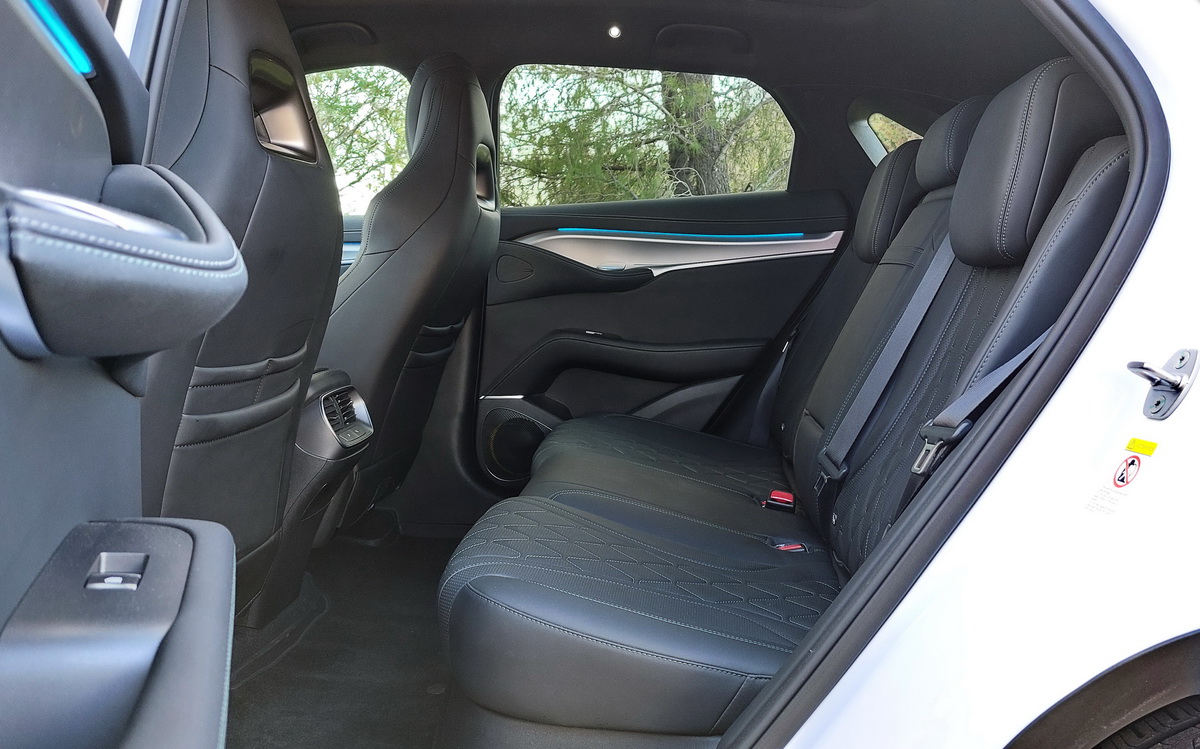 BYD-Sealion-7-RWD-Test-Drive-OnlyAuto-2026 (3)