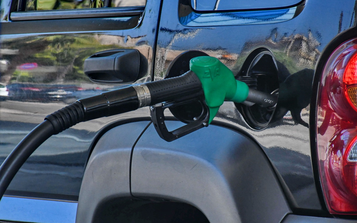 EUROKINISSI-anltia-kaysima-pratirio-venzini-fuel-petrol-5344429