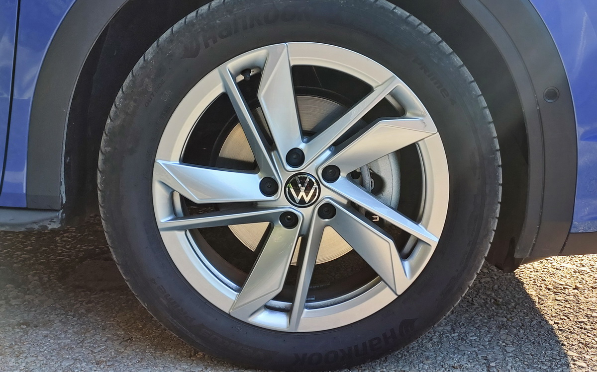 Volkswagen-VW-T-ROC-1.5eTSI-Mild-Hybrid-2026-OnlyAuto-Test-Drive-Review (4)