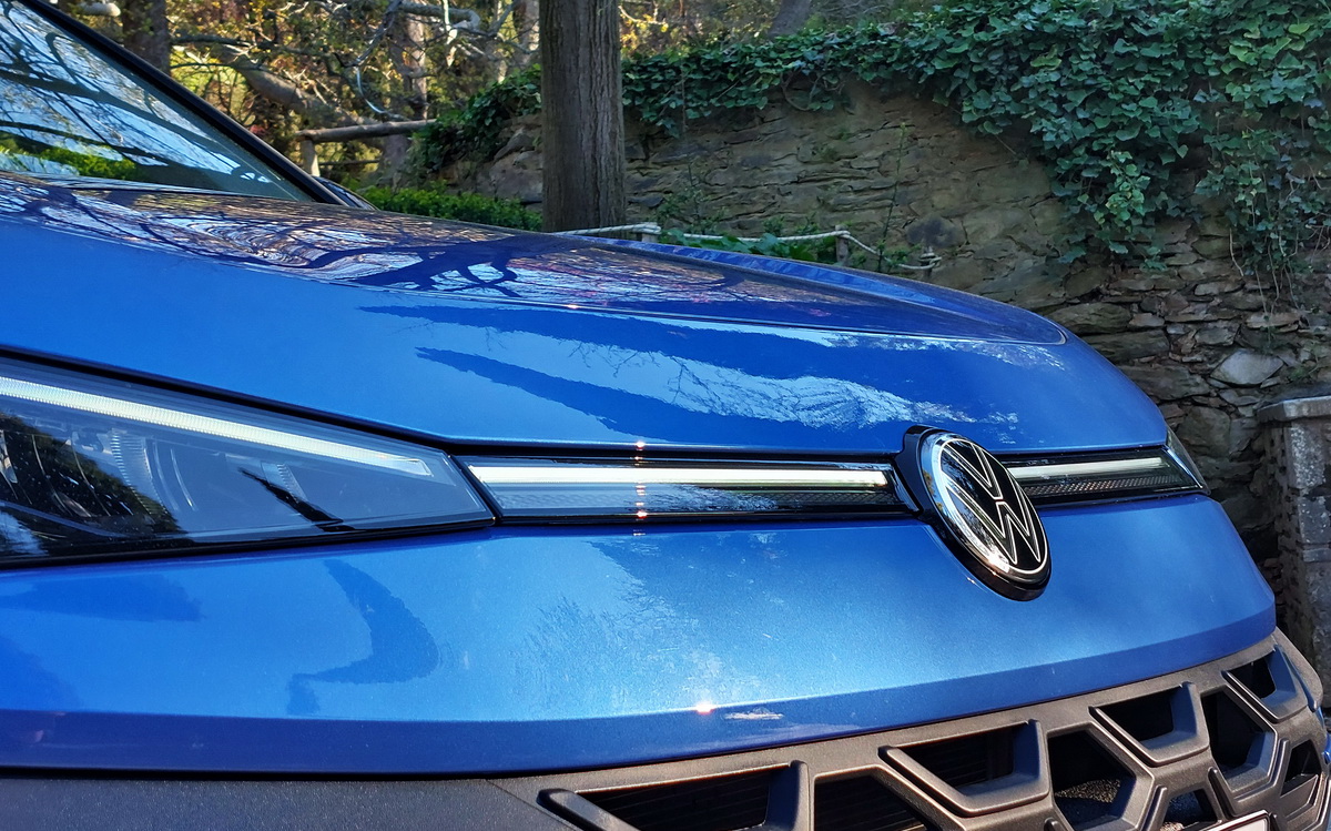 Volkswagen-VW-T-ROC-1.5eTSI-Mild-Hybrid-2026-OnlyAuto-Test-Drive-Review (5)