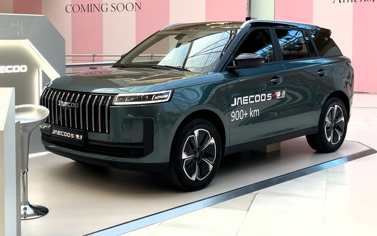 Το νέο πλήρως υβριδικό SUV Jaecoo 5 στο The Mall Athens