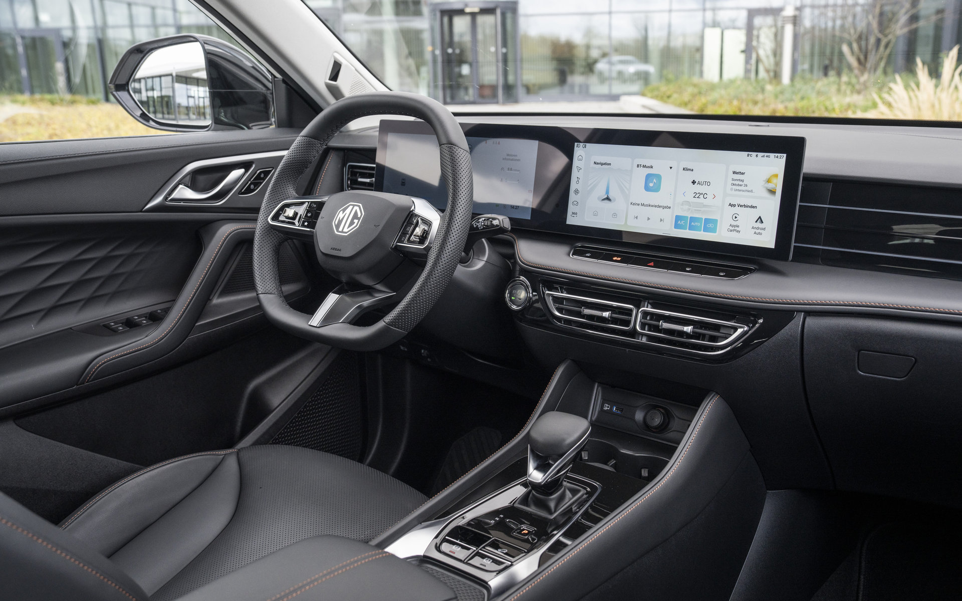 MG ZS Hybrid+ Luxury