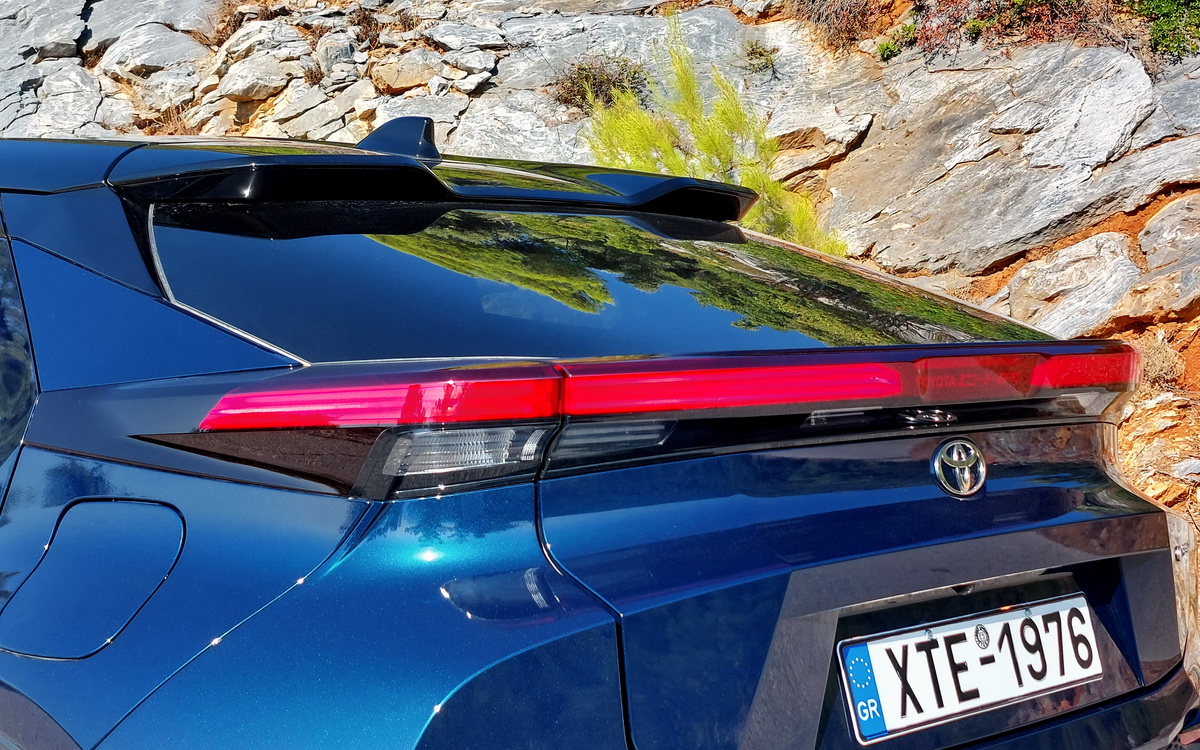 Toyota-C-HR-1.8HEV-Hybrid-140-OnlyAuto-Test-Drive-Review-2026 (10)