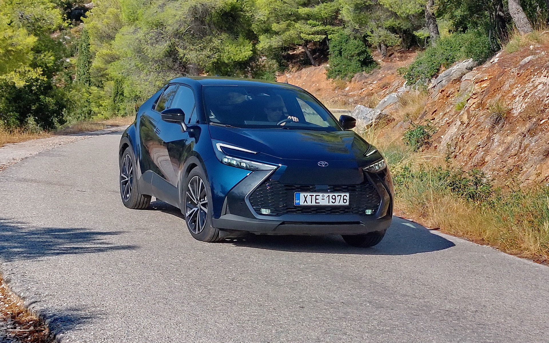 Toyota-C-HR-1.8HEV-Hybrid-140-OnlyAuto-Test-Drive-Review-2026 (18)