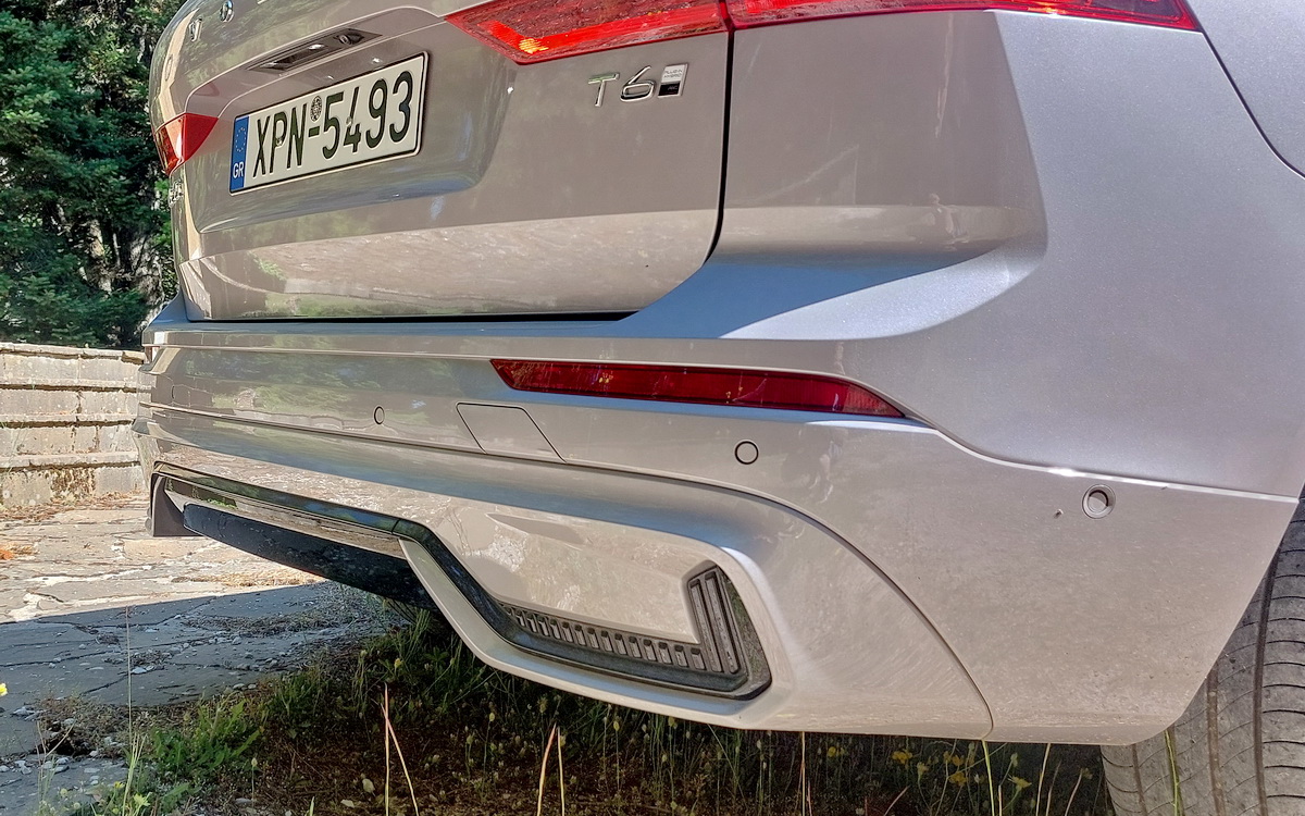 Volvo-XC60-2.0T-PHEV-T6-2026-OnlyAuto-Test-Drive (13)