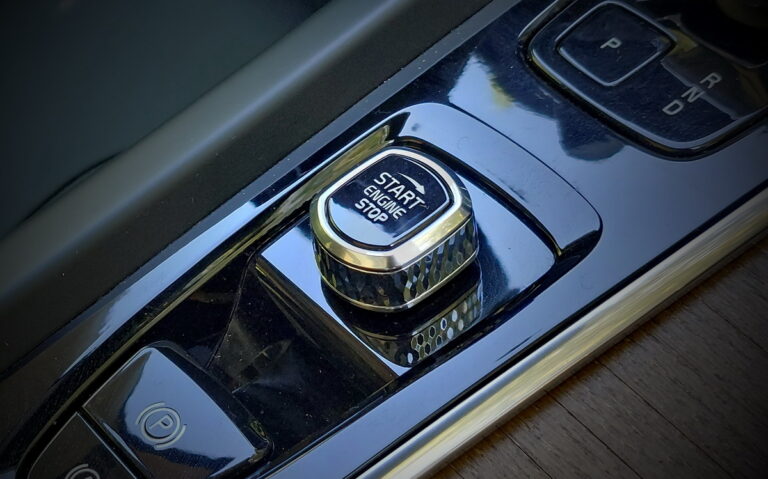 Volvo-XC60-2.0T-PHEV-T6-2026-OnlyAuto-Test-Drive (46)