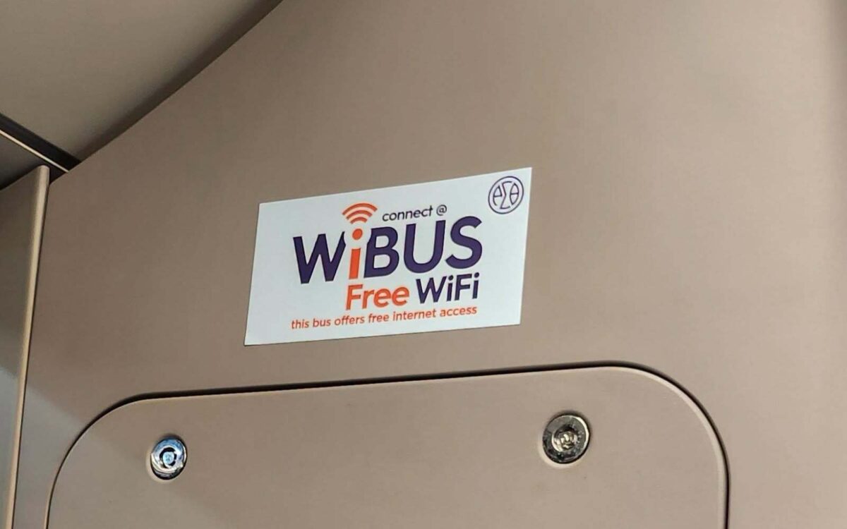 Σε ποια αστικά λεωφορεία μπαίνει δωρεάν Wi-Fi
