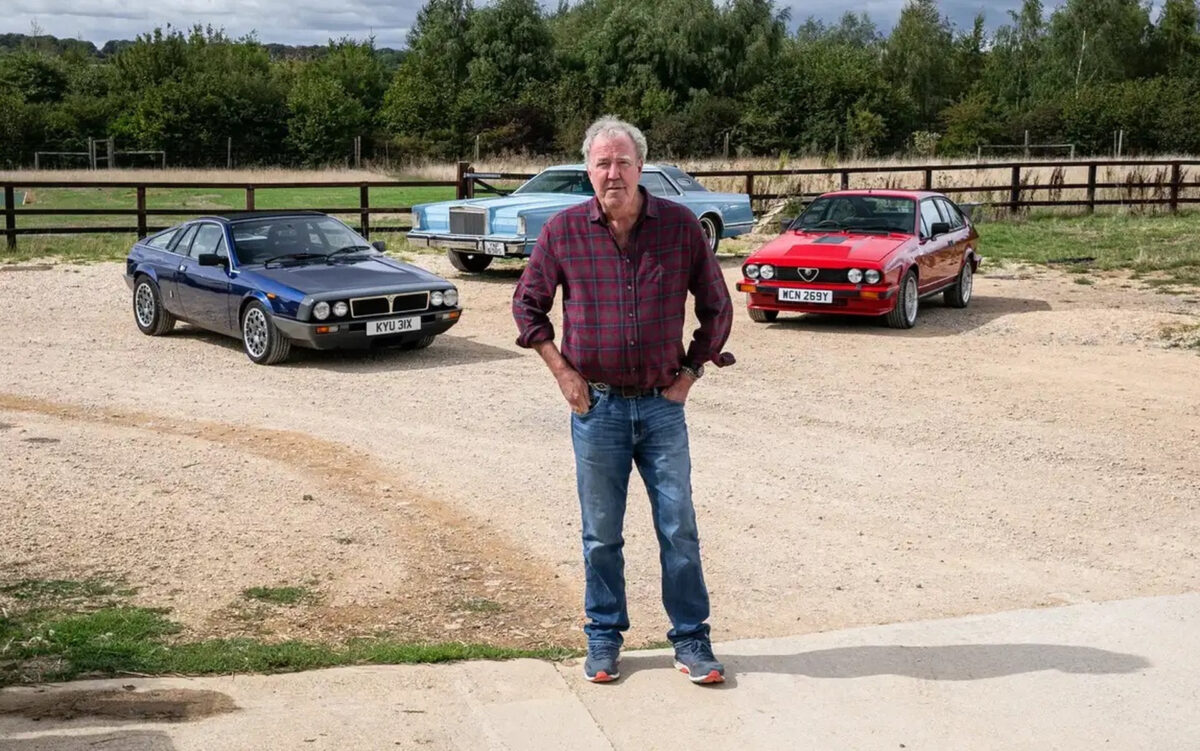 Ο Jeremy Clarkson βγάζει στο σφυρί τρία κλασικά αυτοκίνητα από το «The Grand Tour»