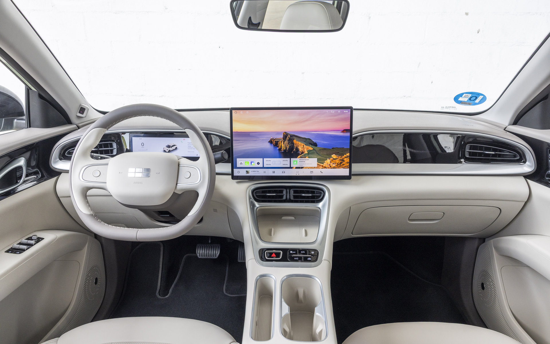 Geely-E2-8