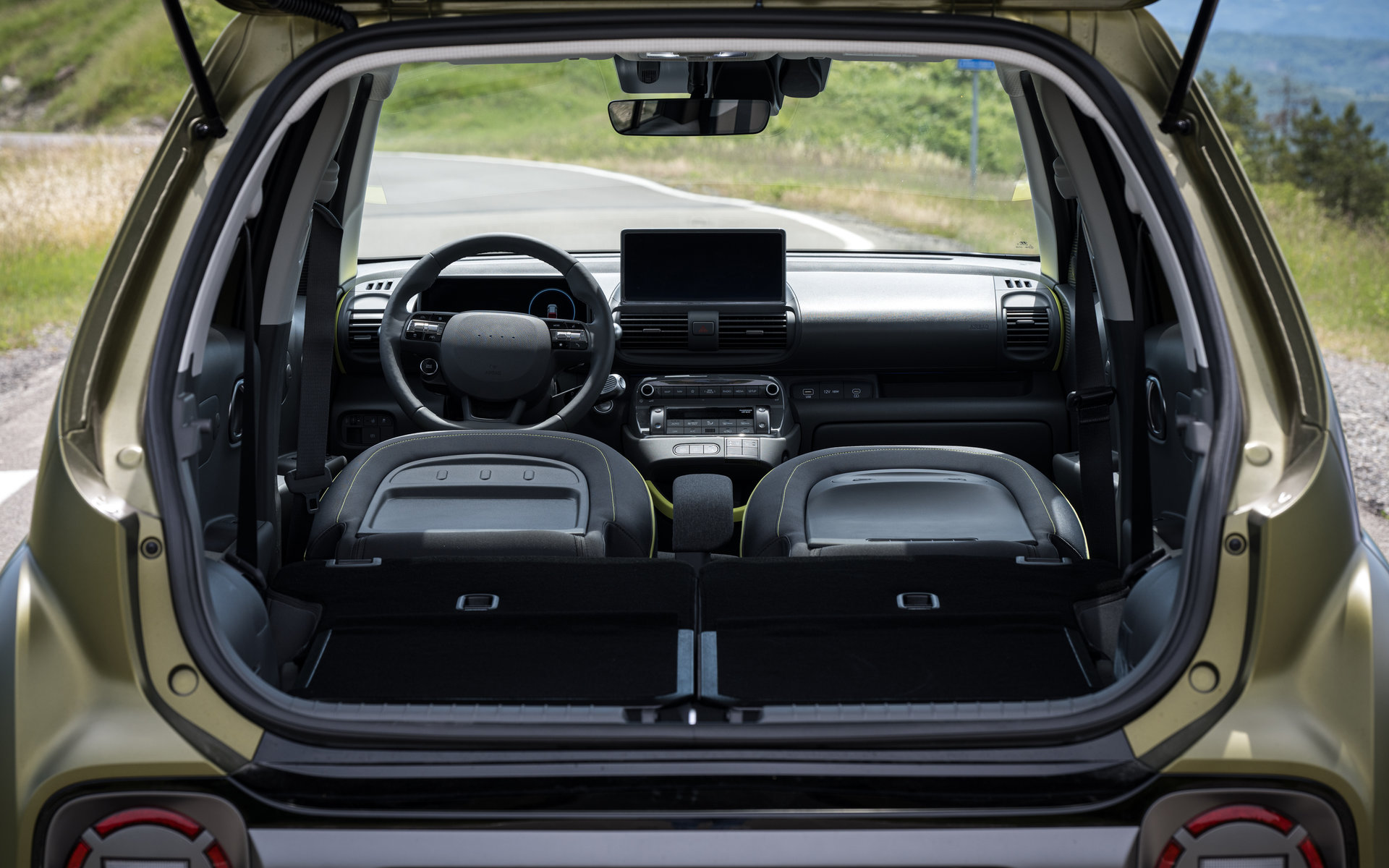 Hyundai-Inster-10