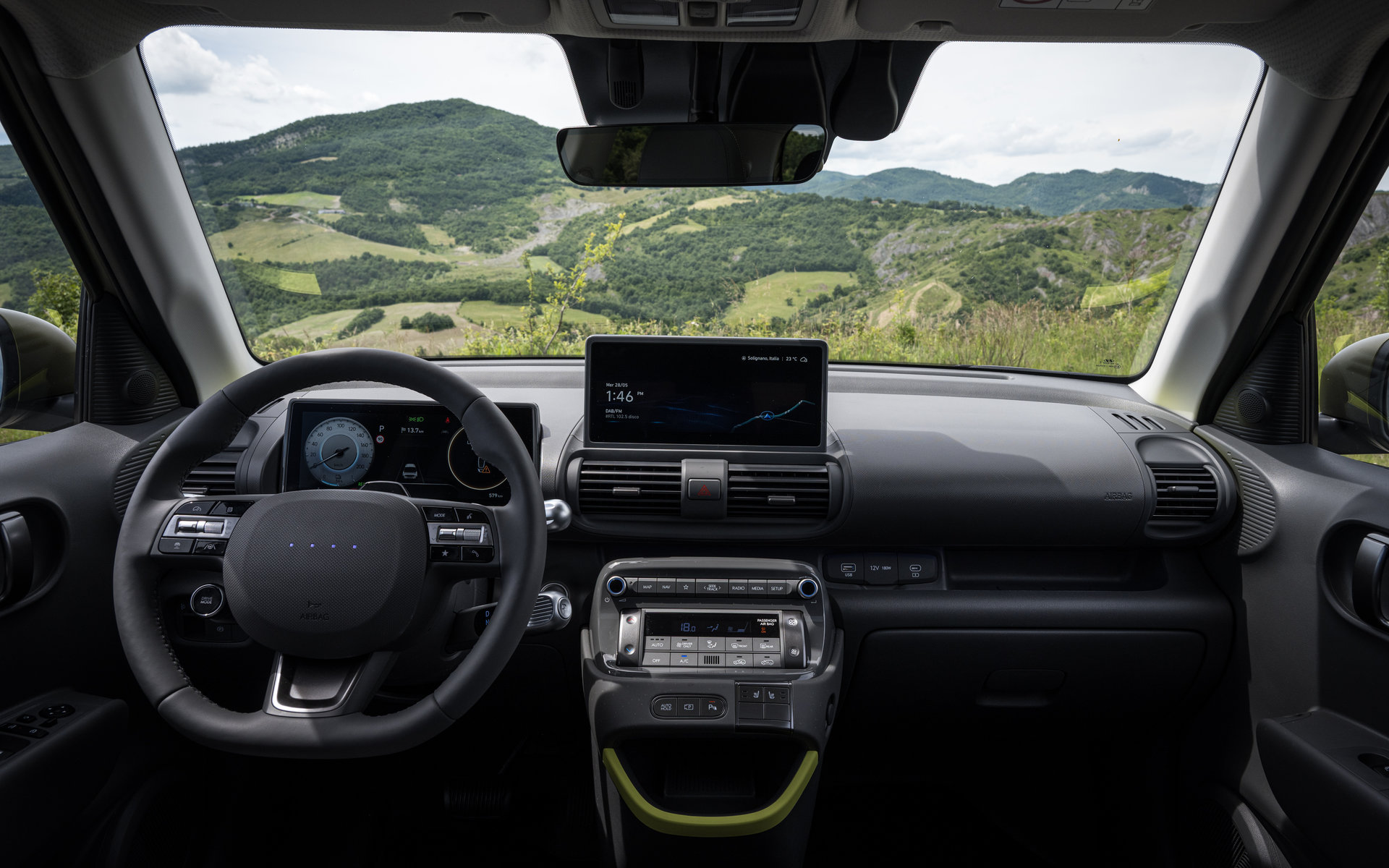 Hyundai-Inster-7