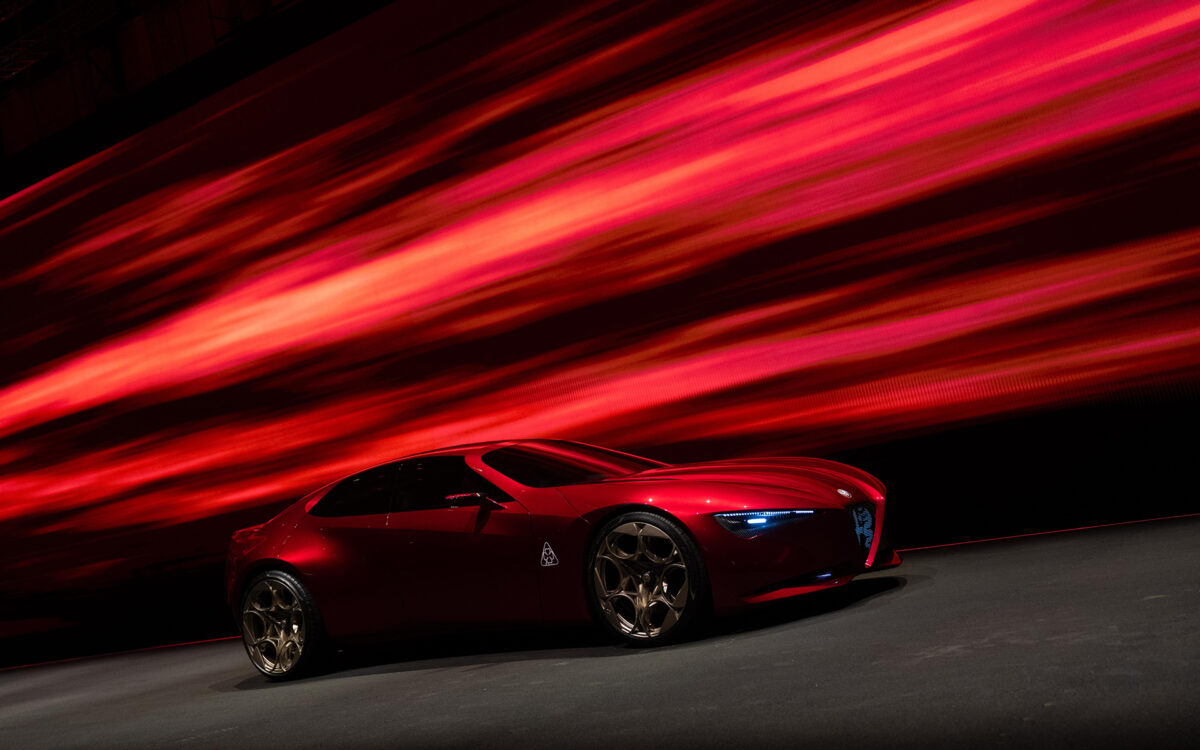 Νέα Cuorerosso: Η Alfa Romeo επιστρέφει στις ρίζες της με την καρδιά στο κόκκινο (video)