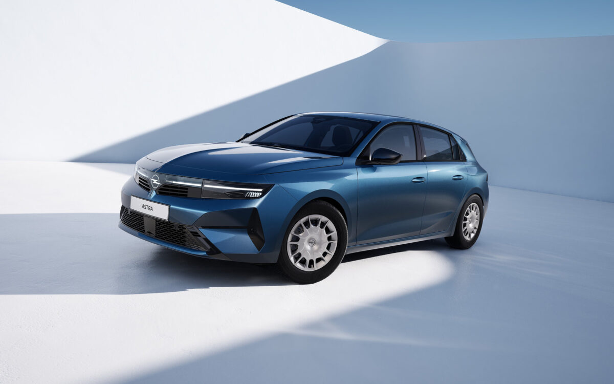 Opel Astra Start: Πιο προσιτό, χωρίς εκπτώσεις στον εξοπλισμό