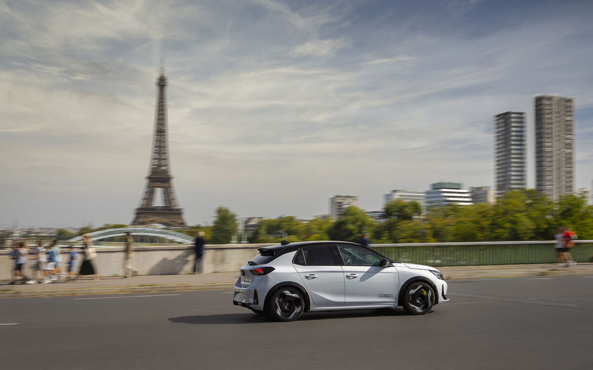 Από τη Σαραγόσα στο Παρίσι με το νέο Opel Corsa GSE των 281 ίππων